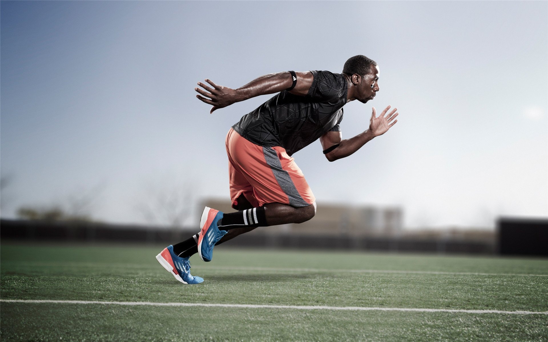 赛道上的孤勇者，诺里斯扛起全队，迈凯伦完胜阿斯顿马丁