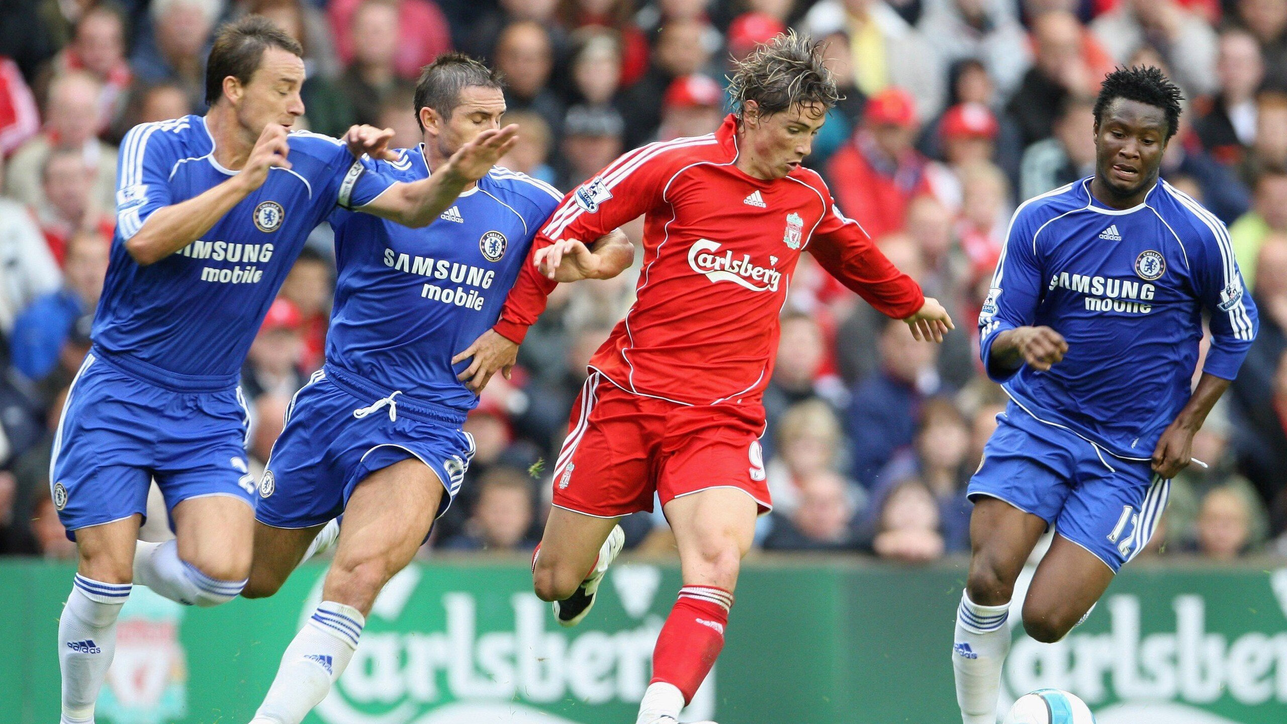 孤胆英雄与蓝色狂想曲，阿隆索如何扛起雷诺车队逆转迈凯伦