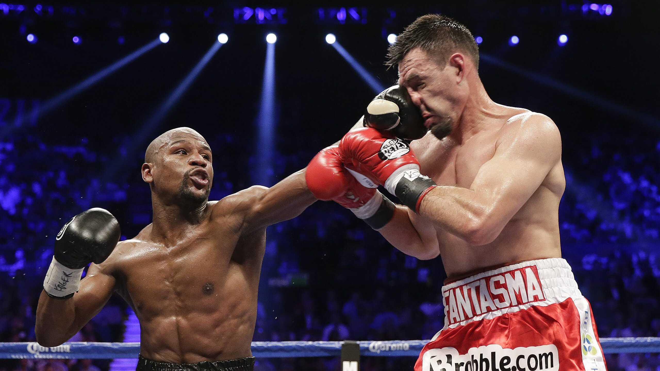 拉沃尔杯横扫年终总决赛，鲁德关键制胜，改写网坛叙事