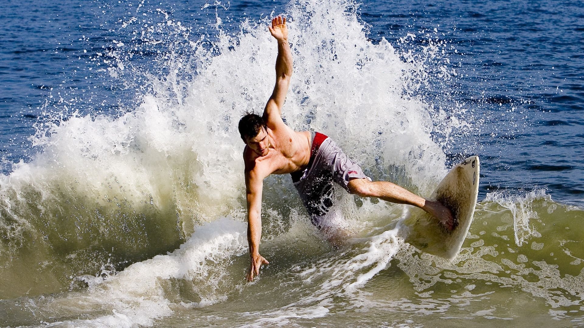 美网轻取拉沃尔杯，穆雷惊艳四座，一场时代巨星的独舞与传承